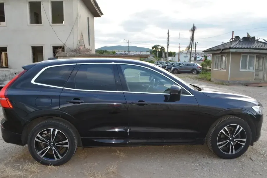 Volvo XC 60 II D4 Geartronic Momentum — imagine 4