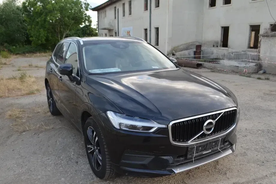 Volvo XC 60 II D4 Geartronic Momentum — imagine 3