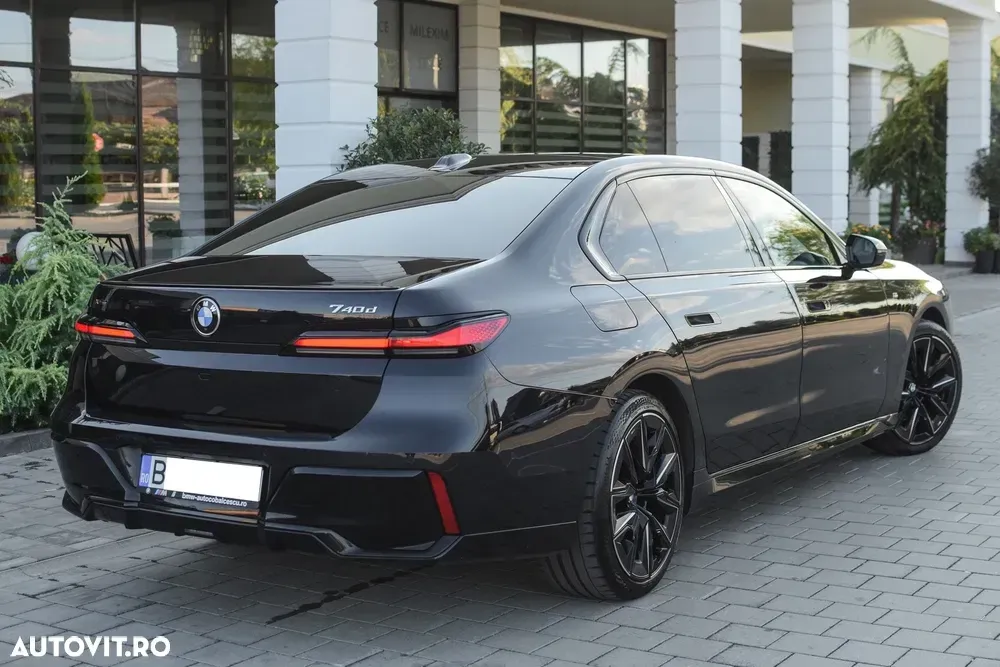 BMW Seria 7 G70 [2022-Prezent] — imagine 3