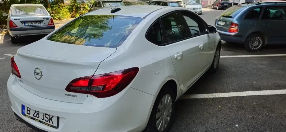 Opel Astra J 1.4 ECOTEC Turbo Start/Stop Enjoy — imagine 6