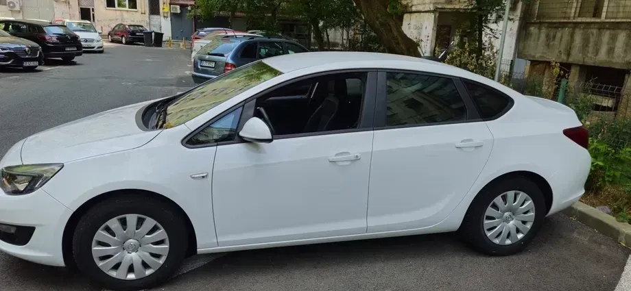Opel Astra J 1.4 ECOTEC Turbo Start/Stop Enjoy — imagine 3