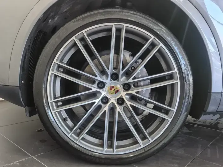 Porsche Cayenne Coupe