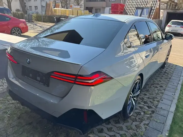 BMW Seria 5 G60/G61 520d xDrive AT MHEV