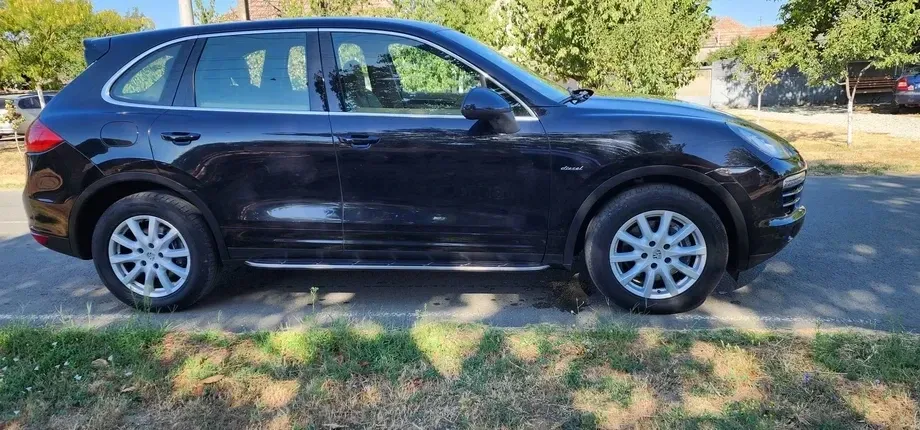 Porsche Cayenne — imagine 4