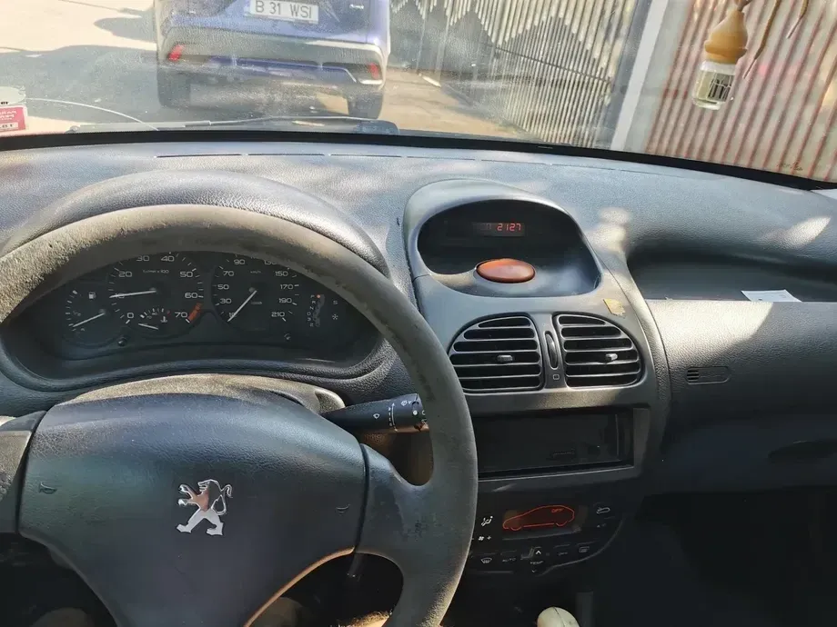 Peugeot 206 — imagine 2