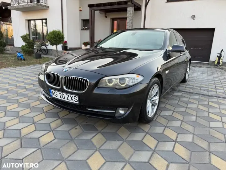 BMW Seria 5 F10/F11/F07 [2010 - 2017] 525d xDrive Sport-Aut. Luxury Line