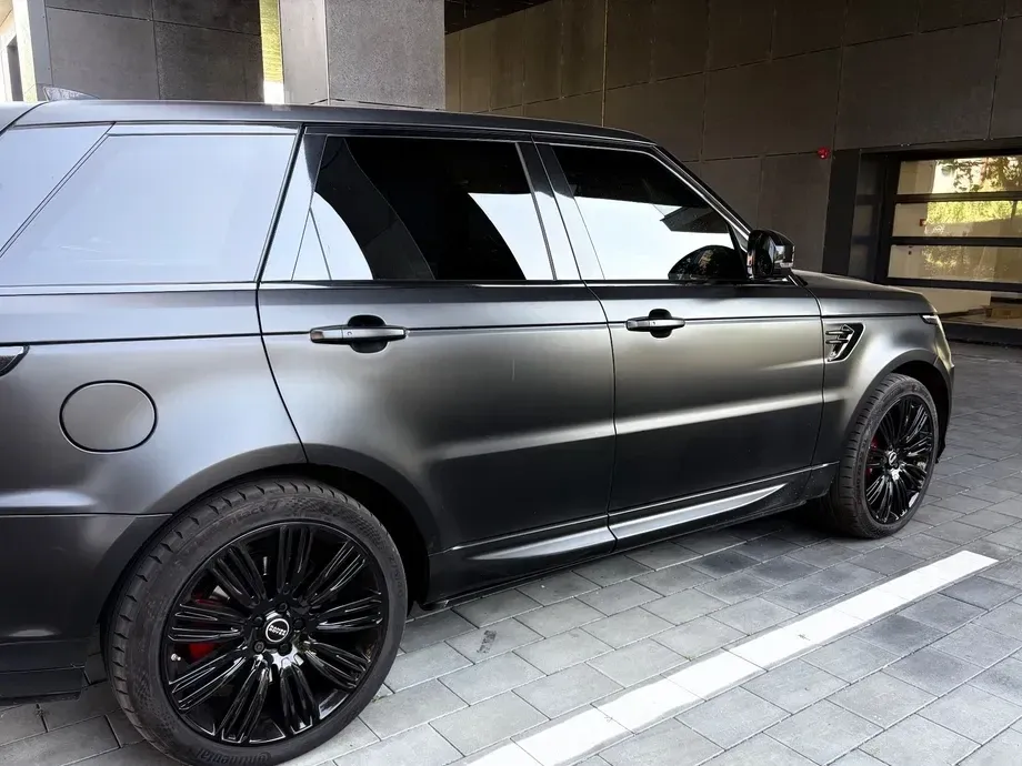 Land Rover Range Rover Sport II 5.0 V8 Supercharged SVR — imagine 4
