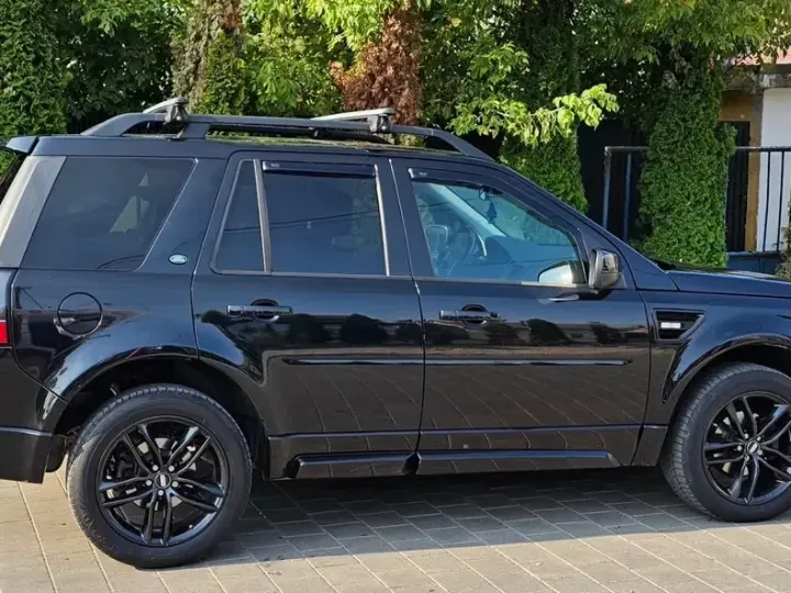 Land Rover Freelander II 2 2.2L SD4 HSE
