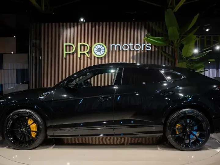 Lamborghini URUS
