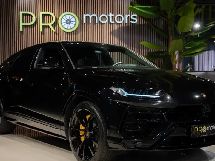 Lamborghini URUS