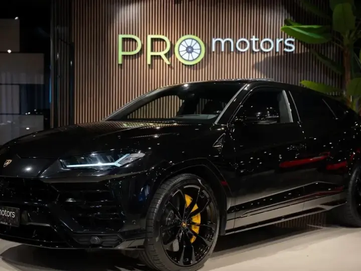 Lamborghini URUS
