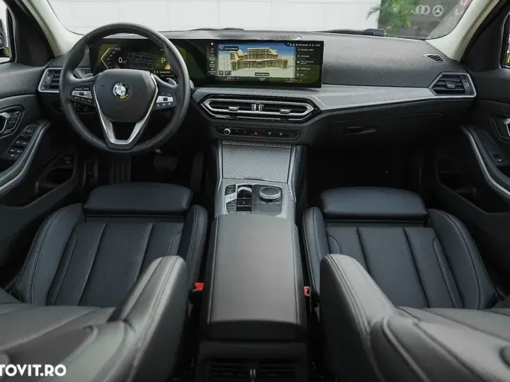 BMW Seria 3 320i Aut. Sport Line