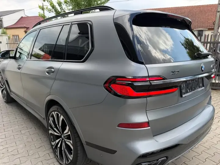 BMW X7 M60i xDrive