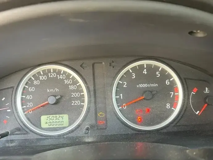 Nissan Almera 1.5 Visia