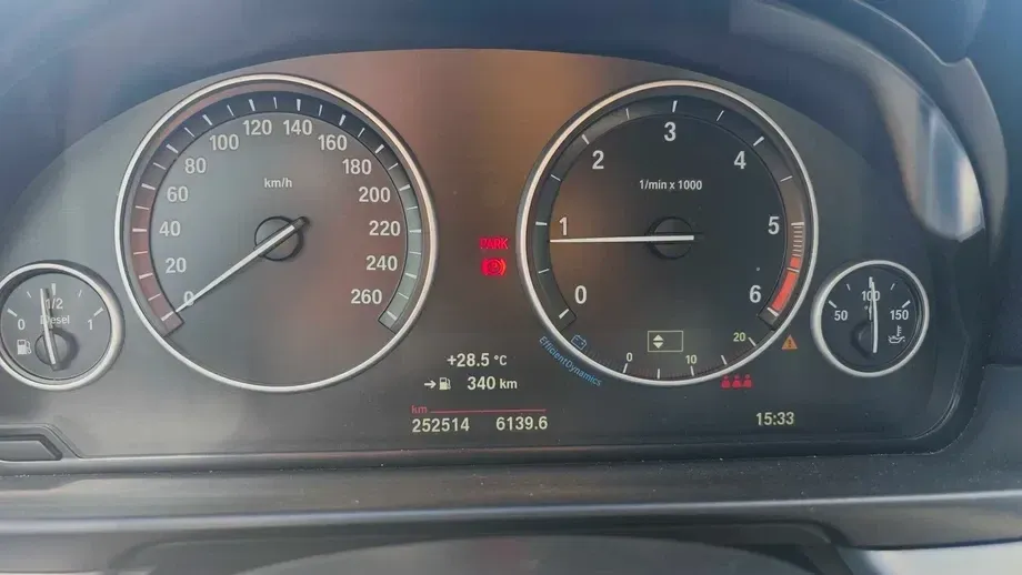 BMW Seria 5 F10/F11/F07 — imagine 5