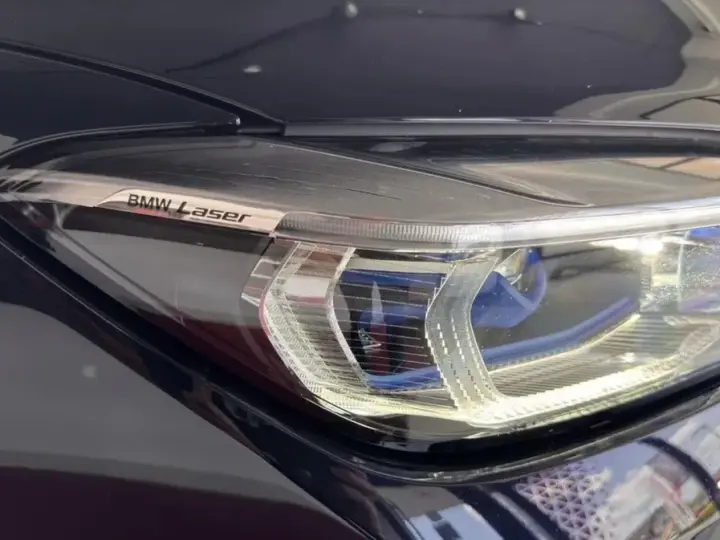 BMW Seria 7 G11/G12 745e