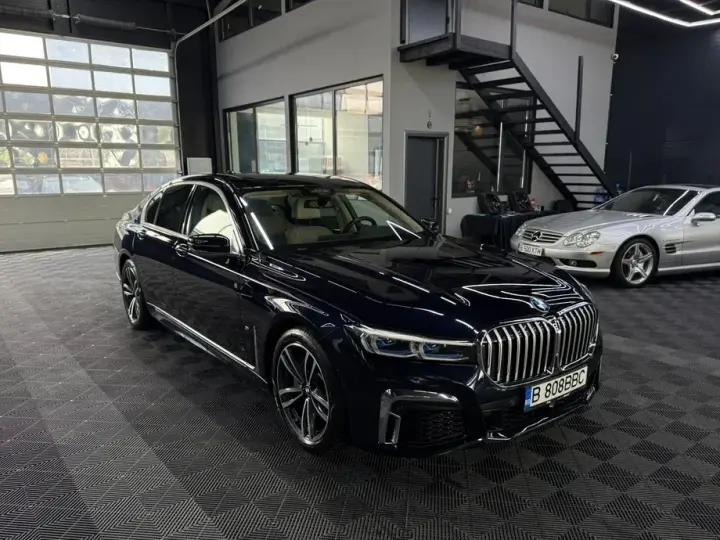 BMW Seria 7 G11/G12 745e