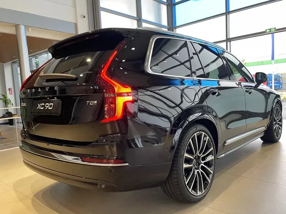 Volvo XC 90 II T8 AWD PHEV Ultra Bright — imagine 5