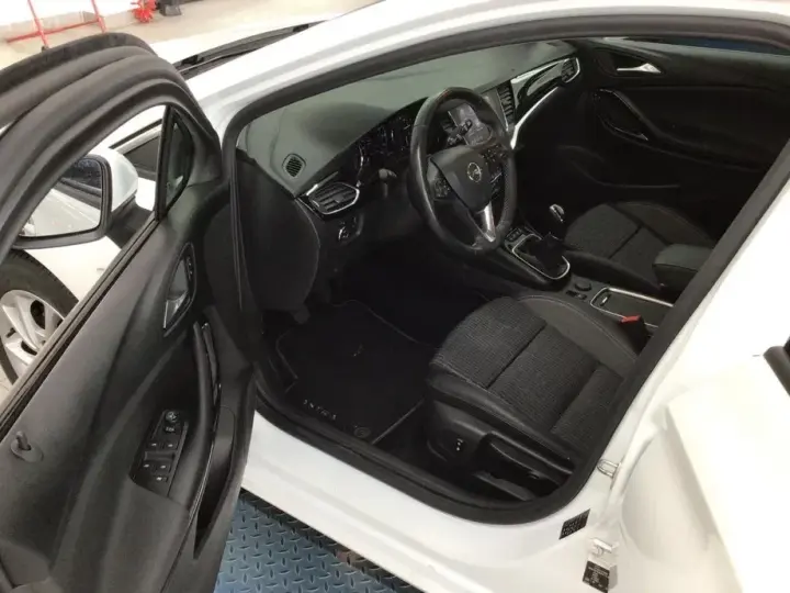 Opel Astra K 1.5 D Start/Stop Business Elegance