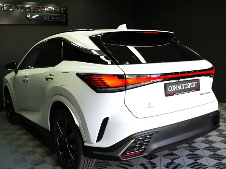 Lexus RX IV 450h+ F SPORT Design