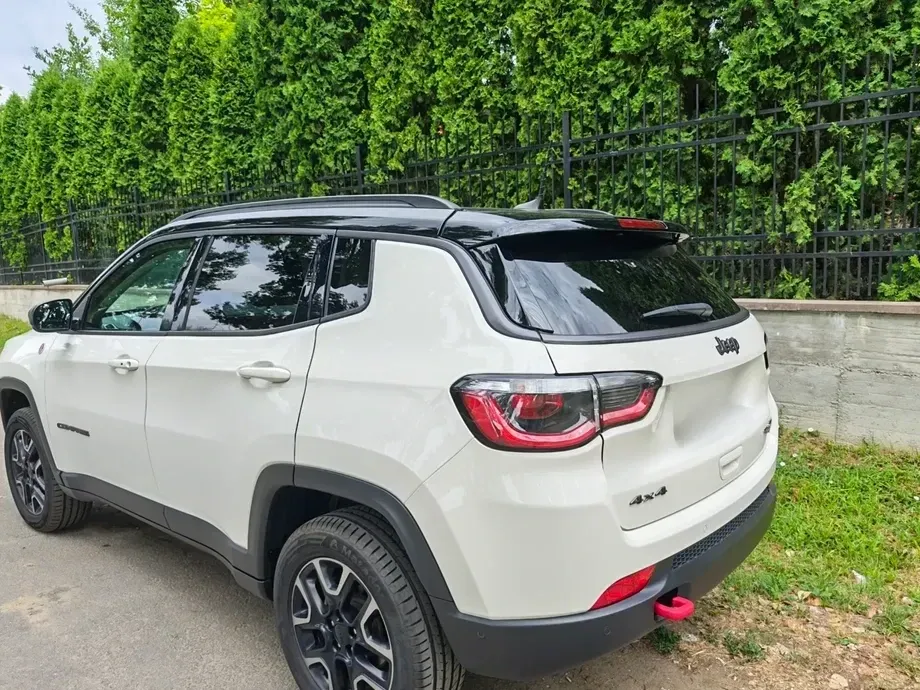 Jeep Compass 2.0 M-Jet 4x4 AT9 Low Trailhawk — imagine 3
