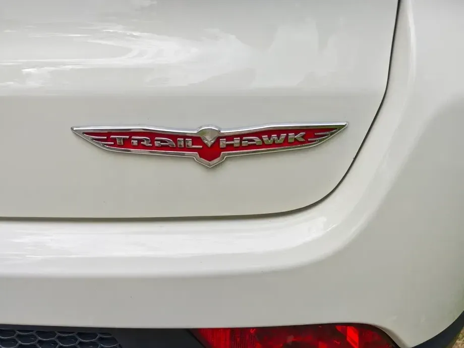 Jeep Compass 2.0 M-Jet 4x4 AT9 Low Trailhawk — imagine 5