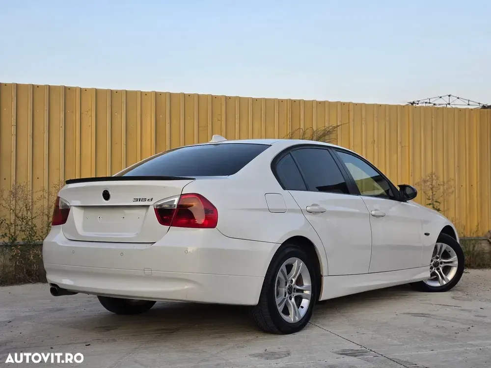 BMW Seria 3 E90/E91/E92/E93 [2005 - 2013] 318d DPF Edition Exclusive — imagine 6