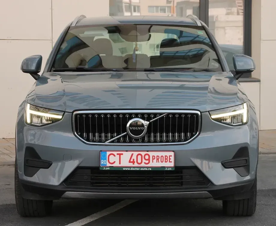 Volvo XC 40 T5 Recharge DKG Inscription Expression — imagine 4
