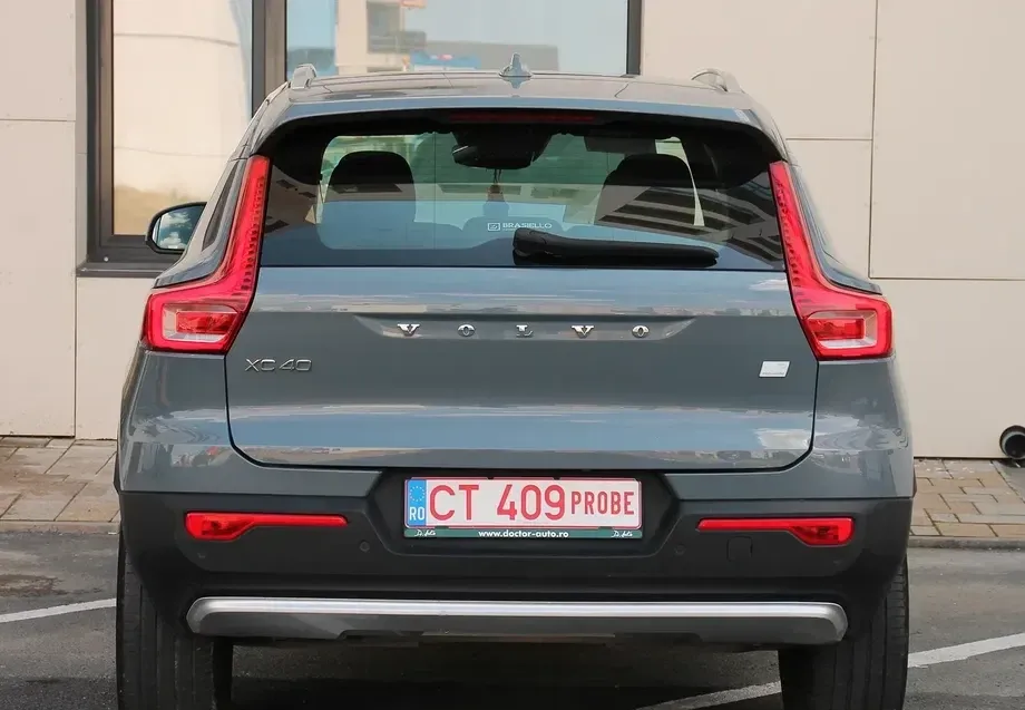 Volvo XC 40 T5 Recharge DKG Inscription Expression — imagine 5