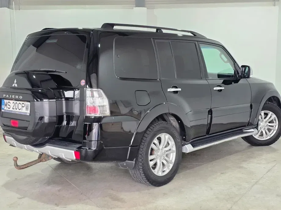 Mitsubishi Pajero 3.2 DI-D Instyle — imagine 2
