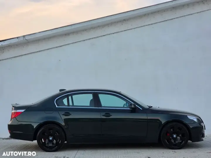 BMW Seria 5 E60/E61 [2003 - 2010] 530d
