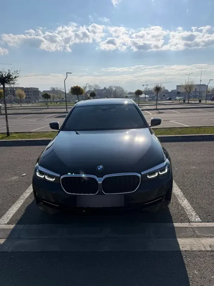 BMW Seria 5 520d Aut. — imagine 4