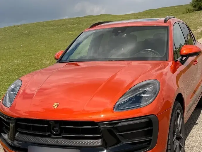 Porsche Macan T