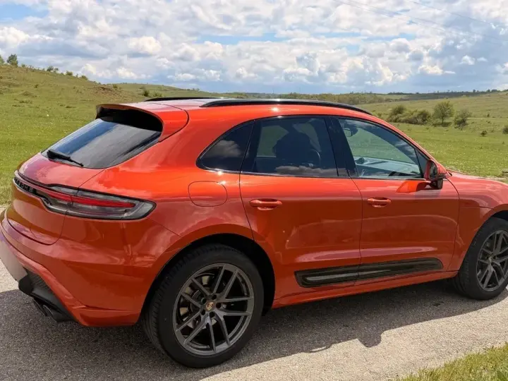 Porsche Macan T