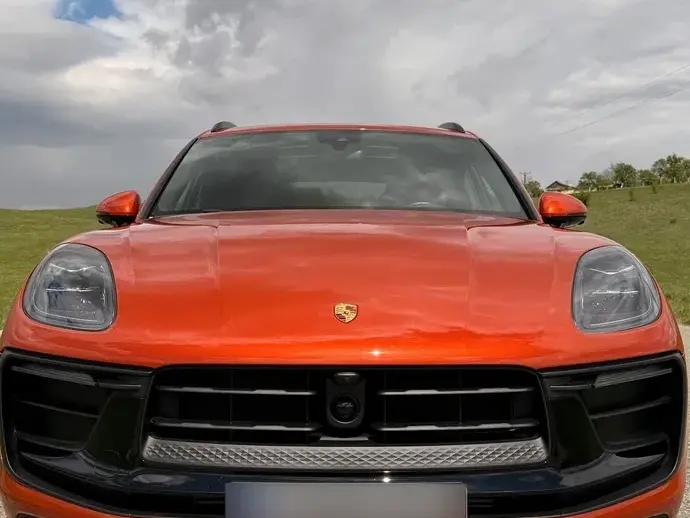 Porsche Macan T