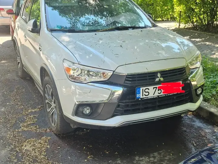 Mitsubishi ASX 2.2 DI-D 4WD Automatik SUV-Star+