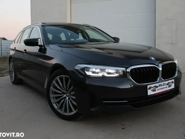 BMW Seria 5 G30/G31 [2017 - Prezent] 520i AT