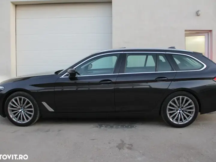 BMW Seria 5 G30/G31 [2017 - Prezent] 520i AT