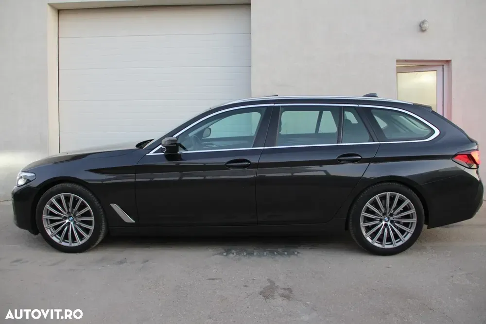 BMW Seria 5 G30/G31 [2017 - Prezent] 520i AT — imagine 3