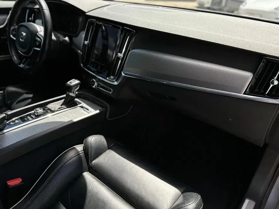 Volvo S90 D3 Geartronic R Design — imagine 6