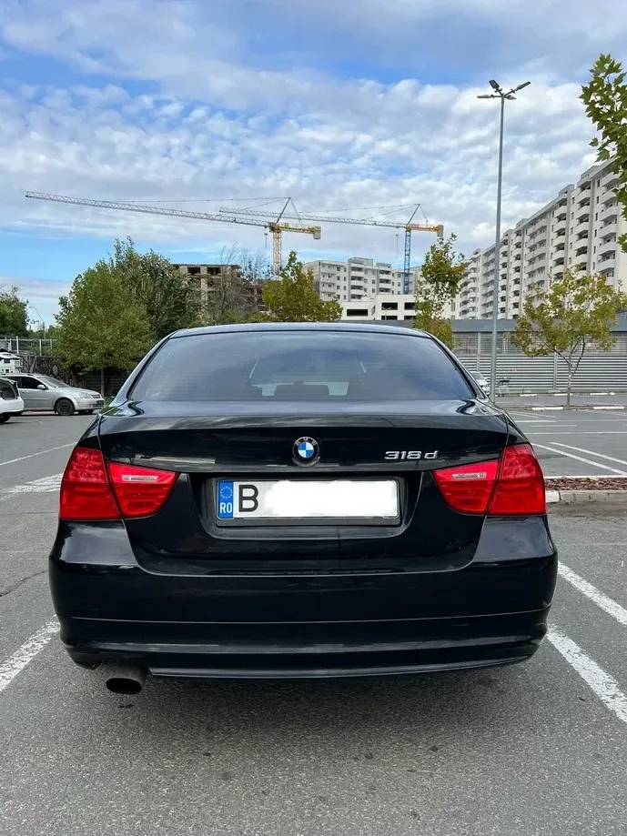 BMW Seria 3 318d — imagine 3