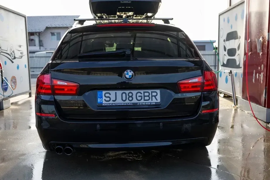 BMW Seria 5 F10/F11/F07 520d Luxury Line — imagine 5