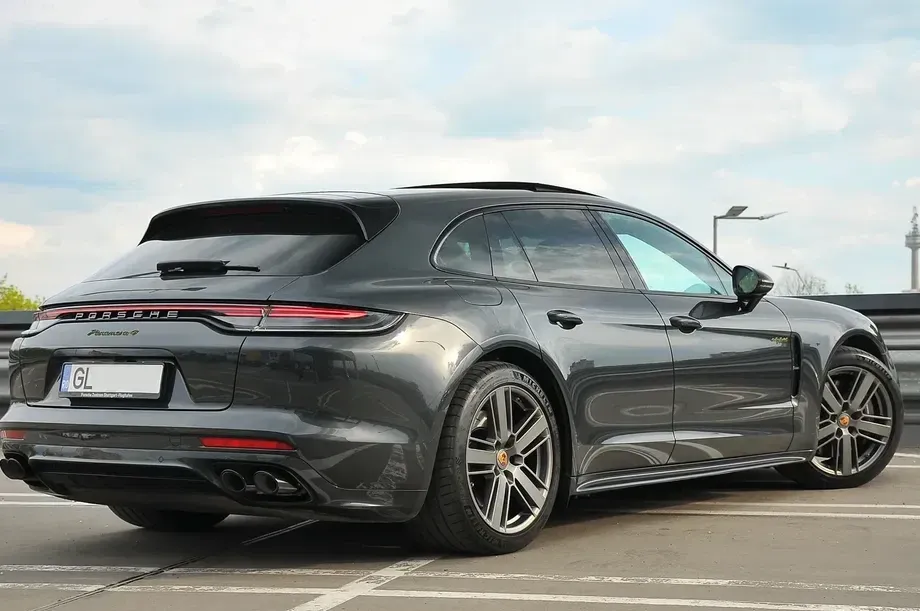 Porsche Panamera 4 Platinum Edition — imagine 5