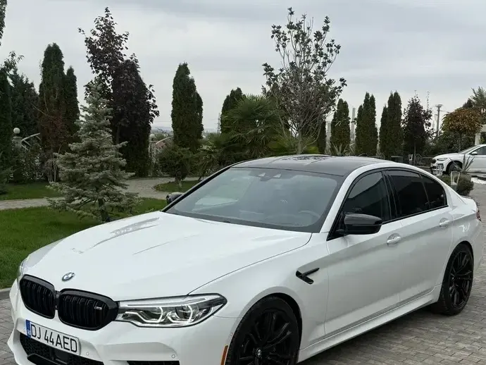 BMW M5