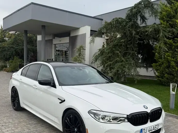 BMW M5