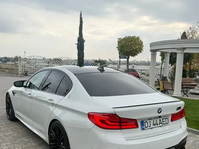 BMW M5