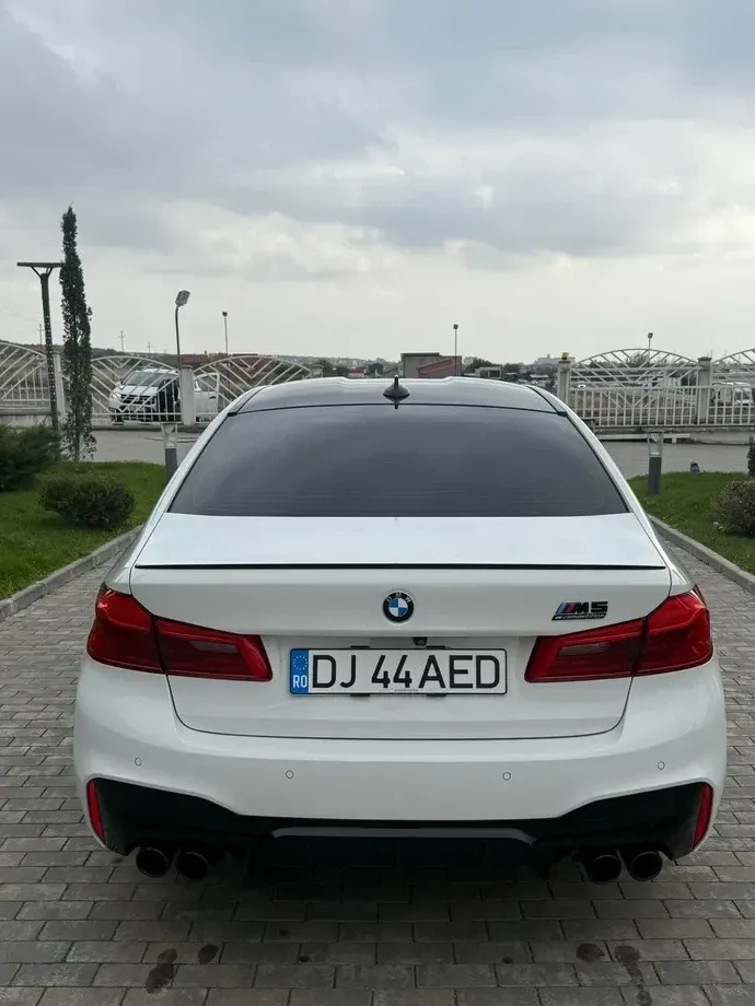 BMW M5 — imagine 5