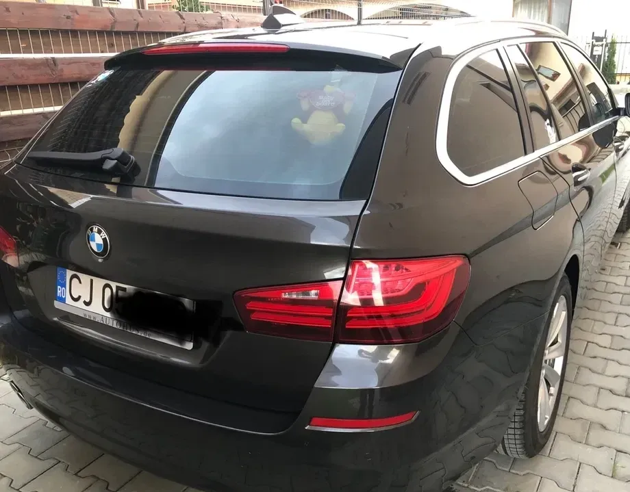 BMW Seria 5 F10/F11/F07 530d xDrive Sport-Aut. — imagine 5