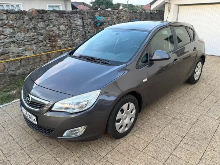 Opel Astra J 1.3 CDTI DPF Active