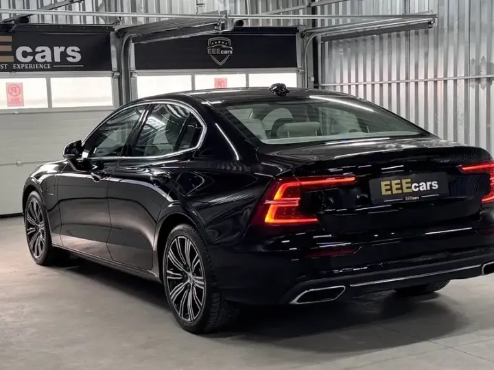 Volvo S60 III T8 Recharge AWD Geartronic Inscription